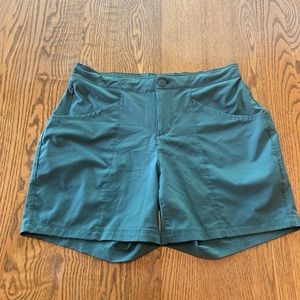 Patagonia Green Quick Dry Sport Hiking Shorts 8 Pockets